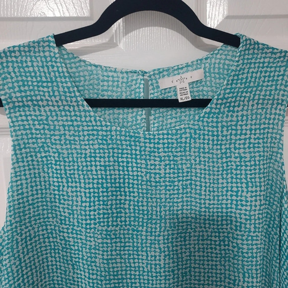 Fever Teal Blue & White Double Layer Sleeveless Blouse in Size XL - Picture 4 of 11